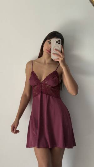 Nuisette satin courte